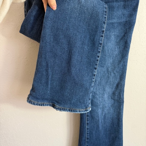 Good American Dark Wash Blue Denim Flare Leg Jeans Womens 27 Stretch Casual - Picture 3 of 6